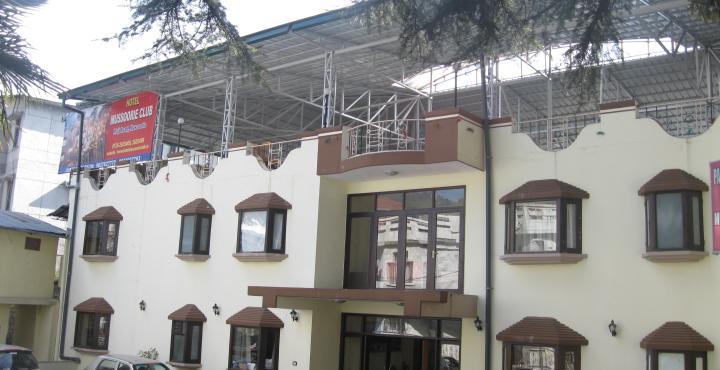 Treebo Trend Mussoorie Club Hotell Dehradun Exteriör bild