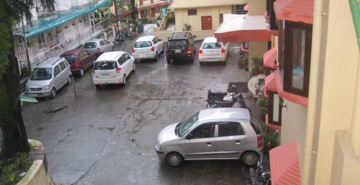 Treebo Trend Mussoorie Club Hotell Dehradun Exteriör bild