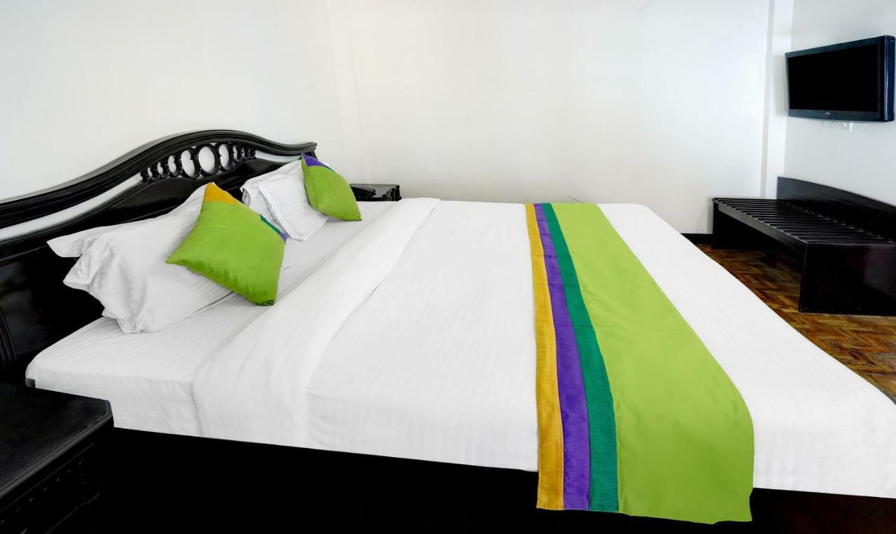 Treebo Trend Mussoorie Club Hotell Dehradun Exteriör bild