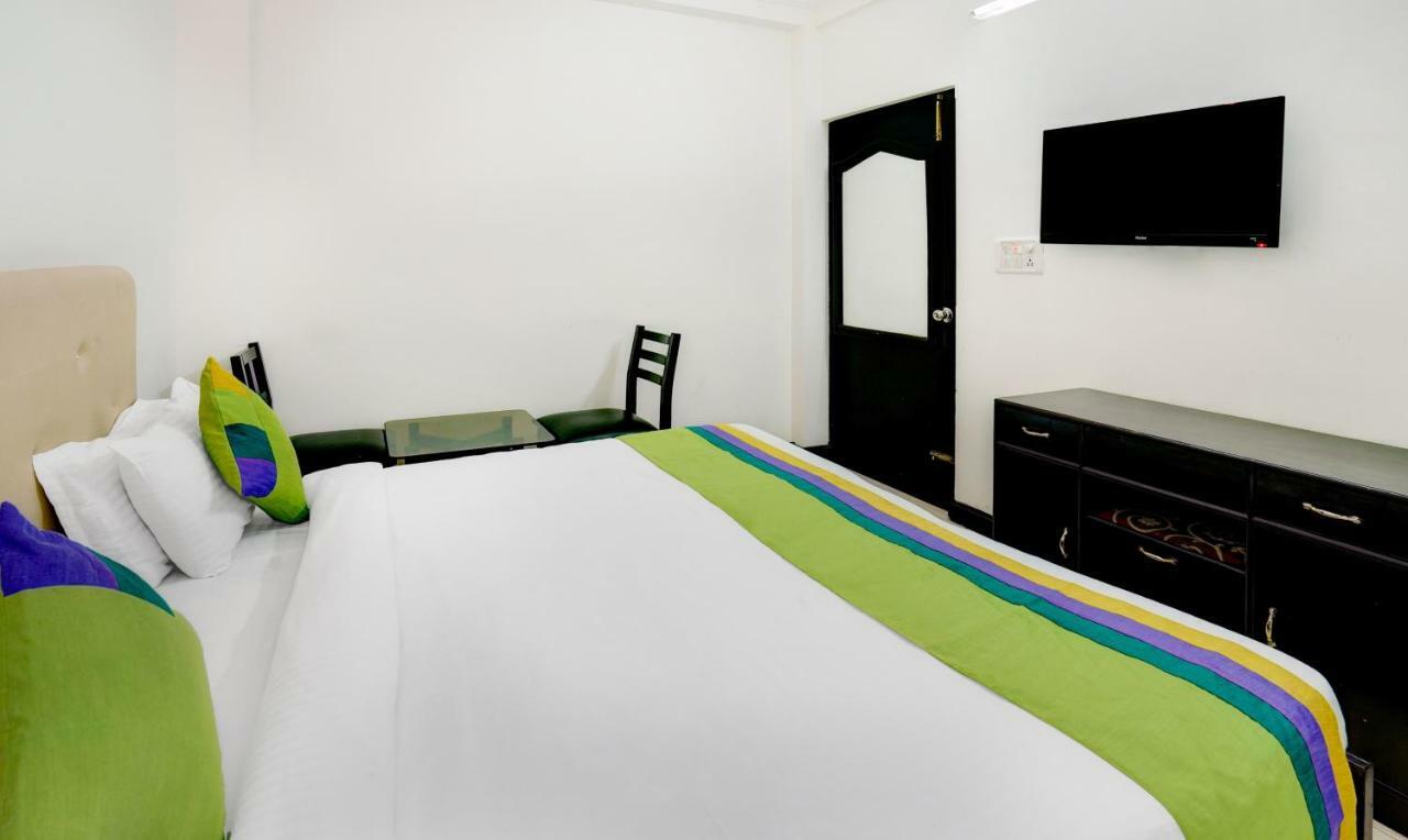 Treebo Trend Mussoorie Club Hotell Dehradun Exteriör bild