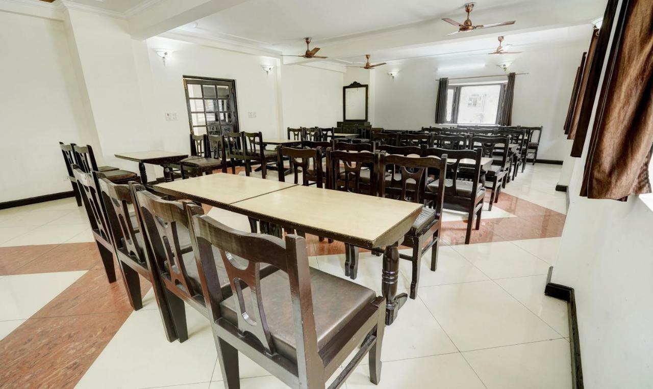 Treebo Trend Mussoorie Club Hotell Dehradun Exteriör bild